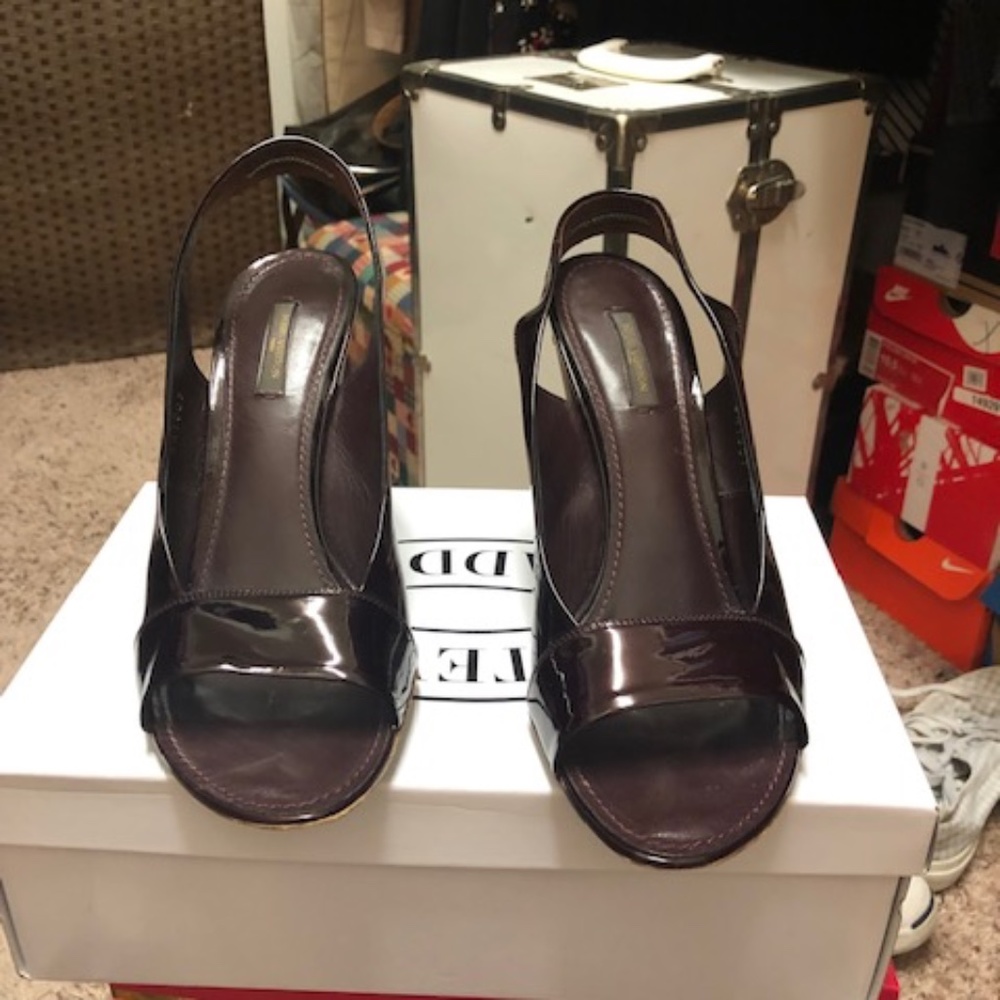 Louis Vuitton Patent Leather Slingback Size 41